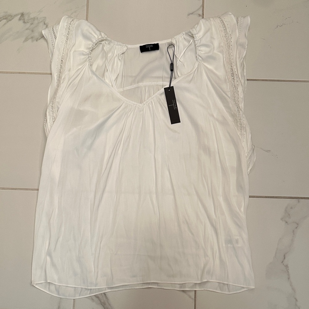 Tahari White Ruffled Blouse